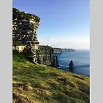 On Wild Atlantic Way شقة